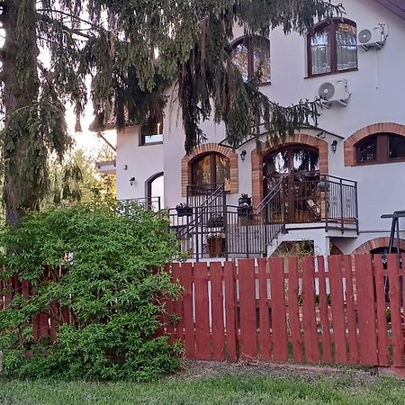 Gosciniec Twoje Mazury Nad Jeziorem Sniardwy Tuz Obok Plazy Нове Гути Екстериор снимка