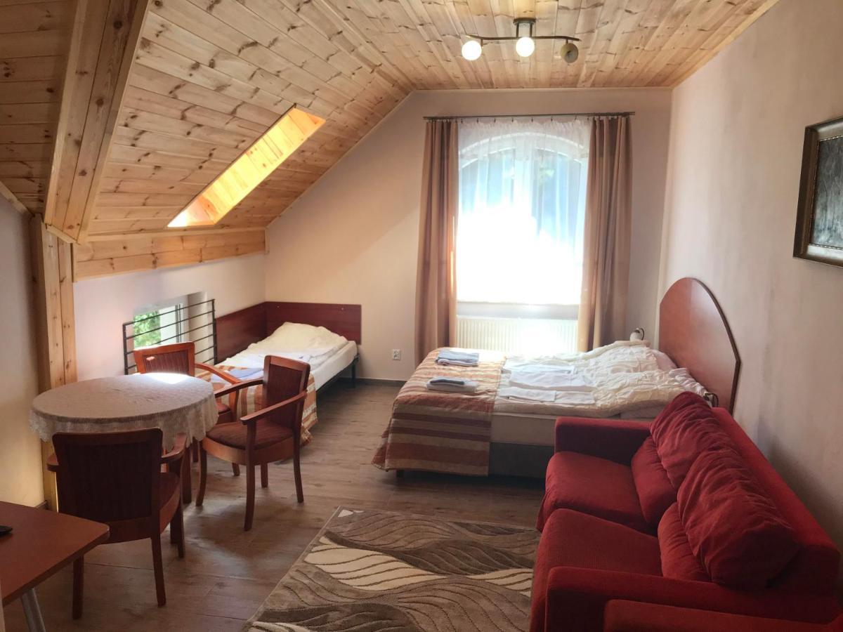 Gosciniec Twoje Mazury Nad Jeziorem Sniardwy Tuz Obok Plazy Нове Гути Екстериор снимка
