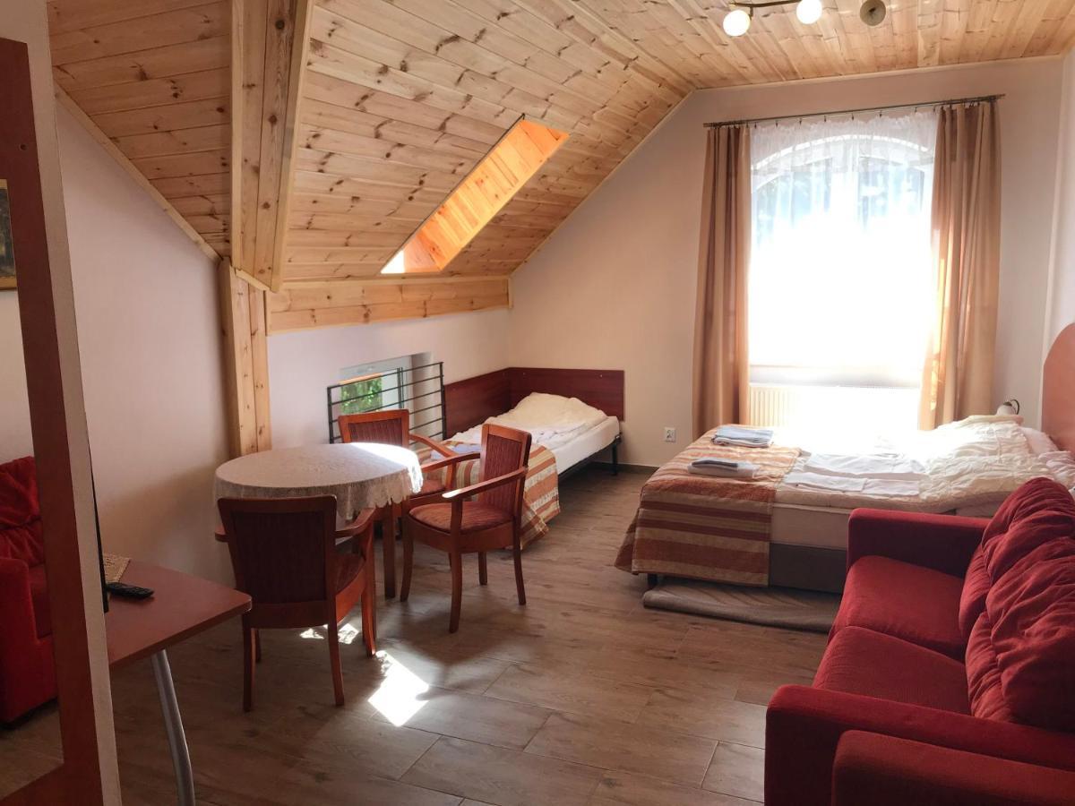 Gosciniec Twoje Mazury Nad Jeziorem Sniardwy Tuz Obok Plazy Нове Гути Екстериор снимка
